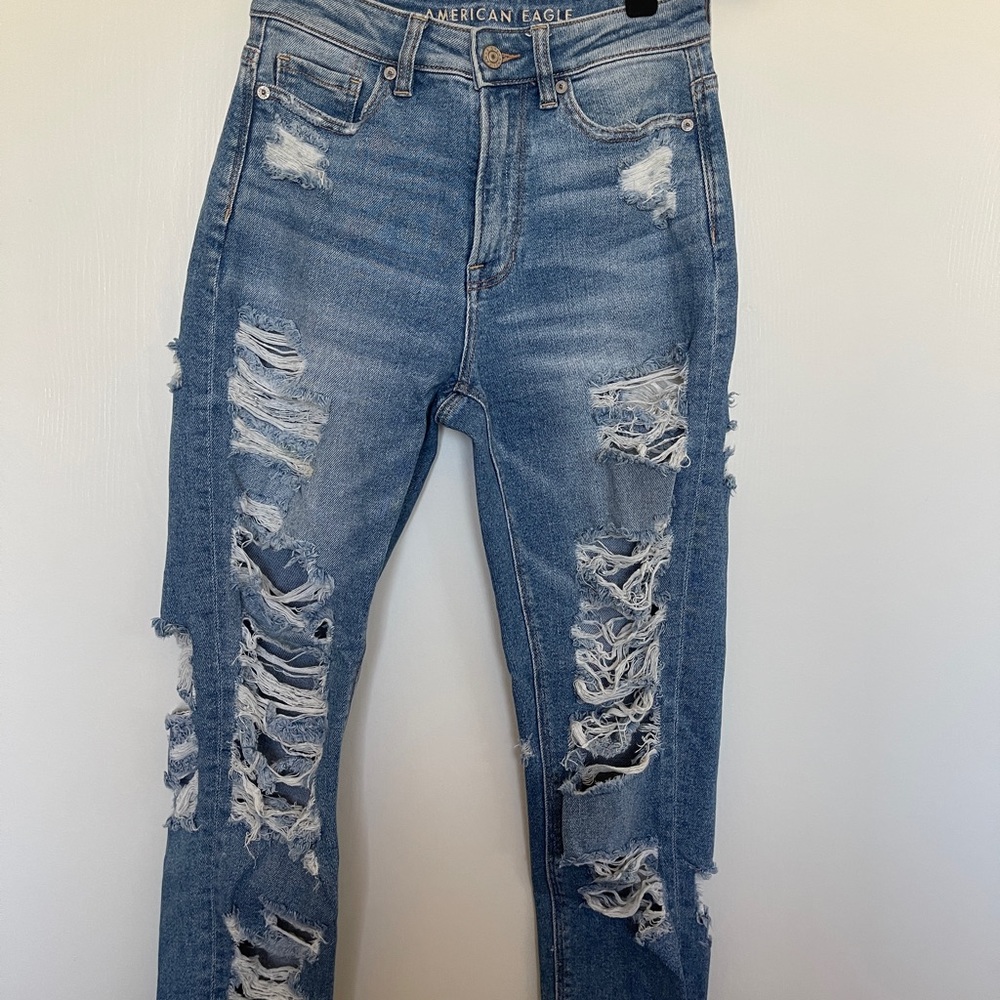 American Eagle light wash jeans
